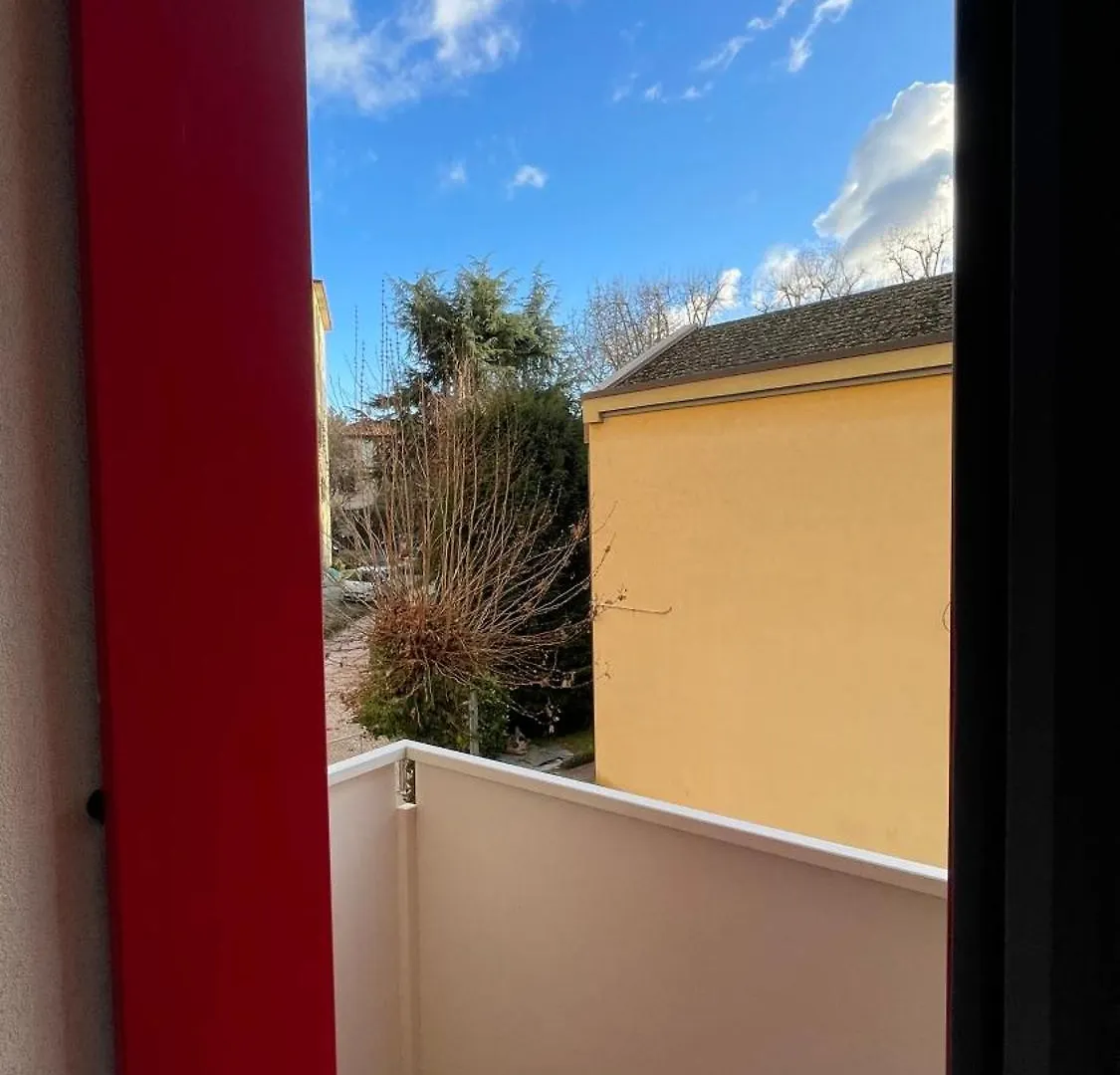 Casa Laguna Escape Mestre Guest house